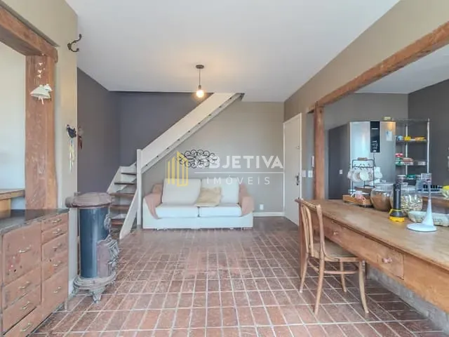 Cobertura / Penthouse 1 quarto e 3 banheiros, à venda, no bairro Moinhos de Vento em Porto Alegre