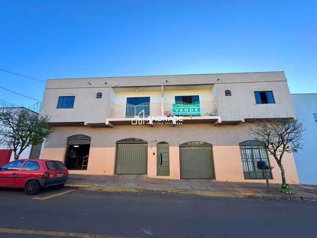 Conjunto comercial com 600m², à venda, no bairro Vila Nova em Apucarana