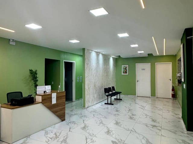Conjunto comercial com 800m², à venda, no bairro Barroco (Itaipuaçu) em Maricá