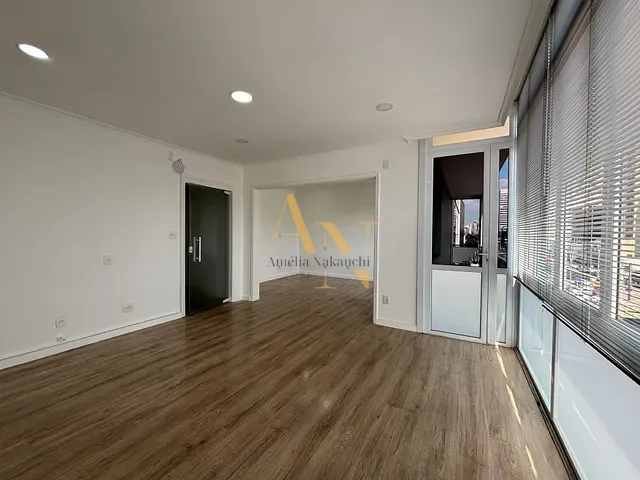 Conjunto comercial à venda, no bairro Bela Vista em São Paulo