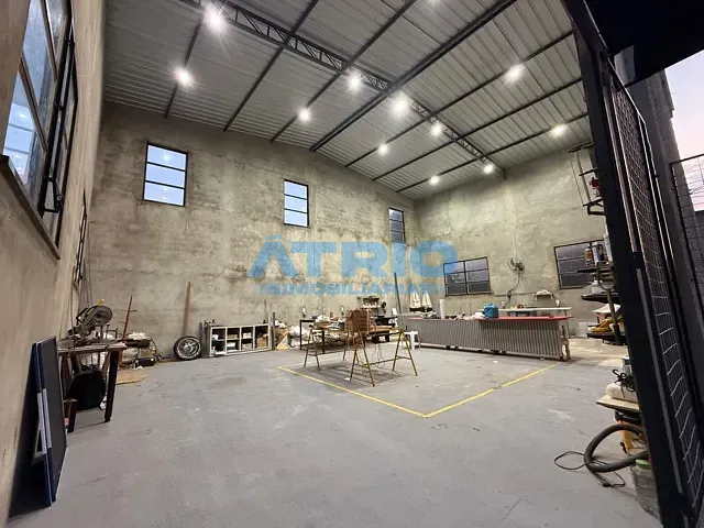 Conjunto comercial com 450m², à venda, no bairro Asa Branca em Boa Vista