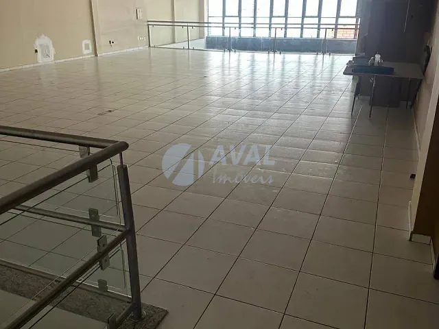 Conjunto comercial à venda, no bairro Centro em Pinhais