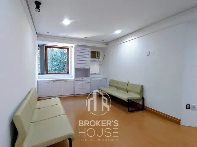 Sala para alugar, no bairro Praia do Canto em Vitória