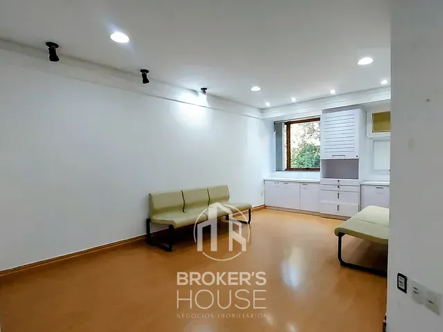 Sala para alugar, no bairro Praia do Canto em Vitória