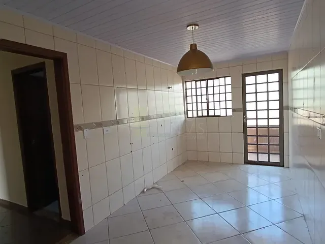 Conjunto comercial com 414m², à venda, no bairro Vila Nova em Apucarana