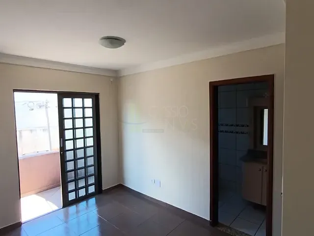 Conjunto comercial com 414m², à venda, no bairro Vila Nova em Apucarana