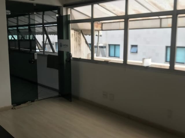 Conjunto comercial à venda, no bairro Funcionários em Belo Horizonte