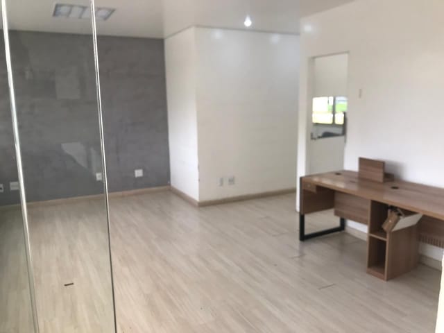 Conjunto comercial à venda, no bairro Funcionários em Belo Horizonte