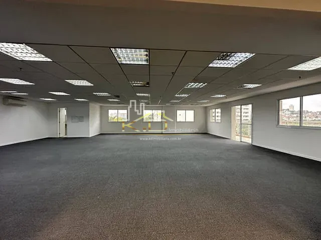 Conjunto comercial para alugar, no bairro Vila Hamburguesa em São Paulo
