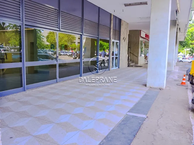 Conjunto comercial com 1893m², à venda ou para alugar, no bairro Asa Sul em Brasília