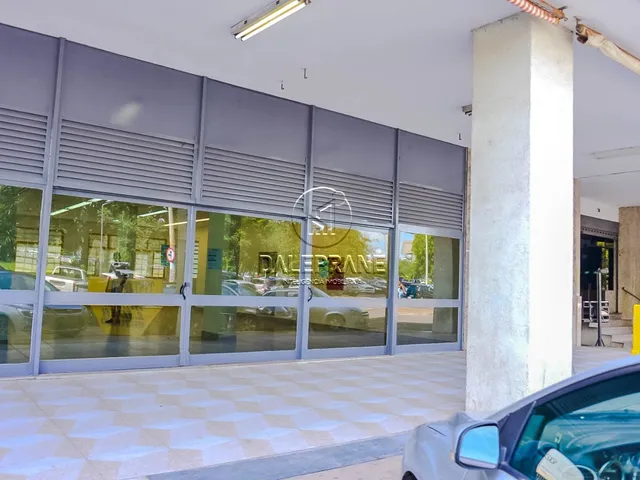 Conjunto comercial com 1893m², à venda ou para alugar, no bairro Asa Sul em Brasília