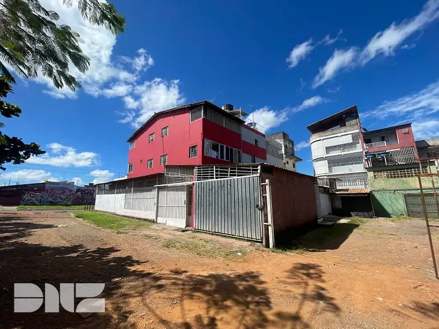 Conjunto comercial à venda, no bairro Ceilândia Sul em Brasília