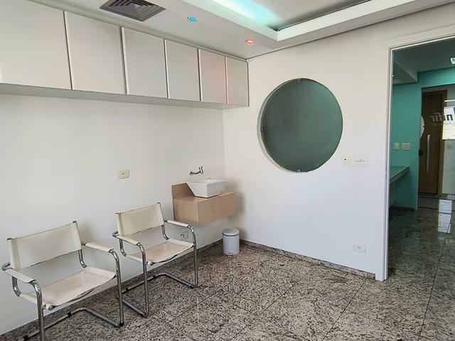 Conjunto comercial com 104m², à venda ou para alugar, no bairro Vila Olímpia em São Paulo