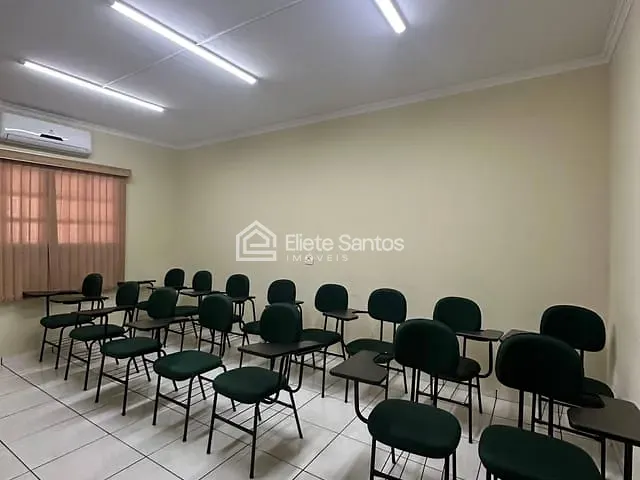 Conjunto comercial com 333m², à venda, no bairro Santa Cruz em Americana