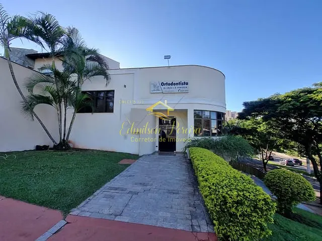 Conjunto comercial com 590m², à venda, no bairro Quebec em Londrina