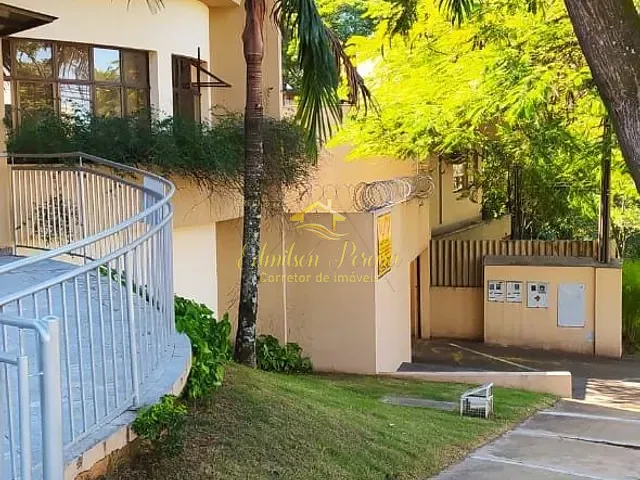 Conjunto comercial com 590m², à venda, no bairro Quebec em Londrina