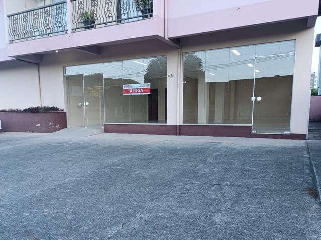 Conjunto comercial com 400m², à venda, no bairro Centro em Pomerode