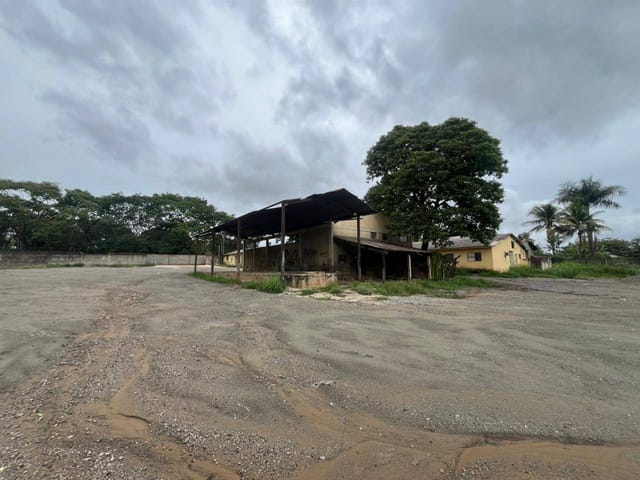 Conjunto comercial com 5923m², para alugar, no bairro Jardim Novo Mundo em Goiânia