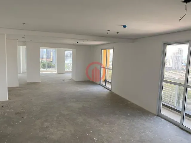 Conjunto comercial com 219m², à venda, no bairro Quarta Parada em São Paulo