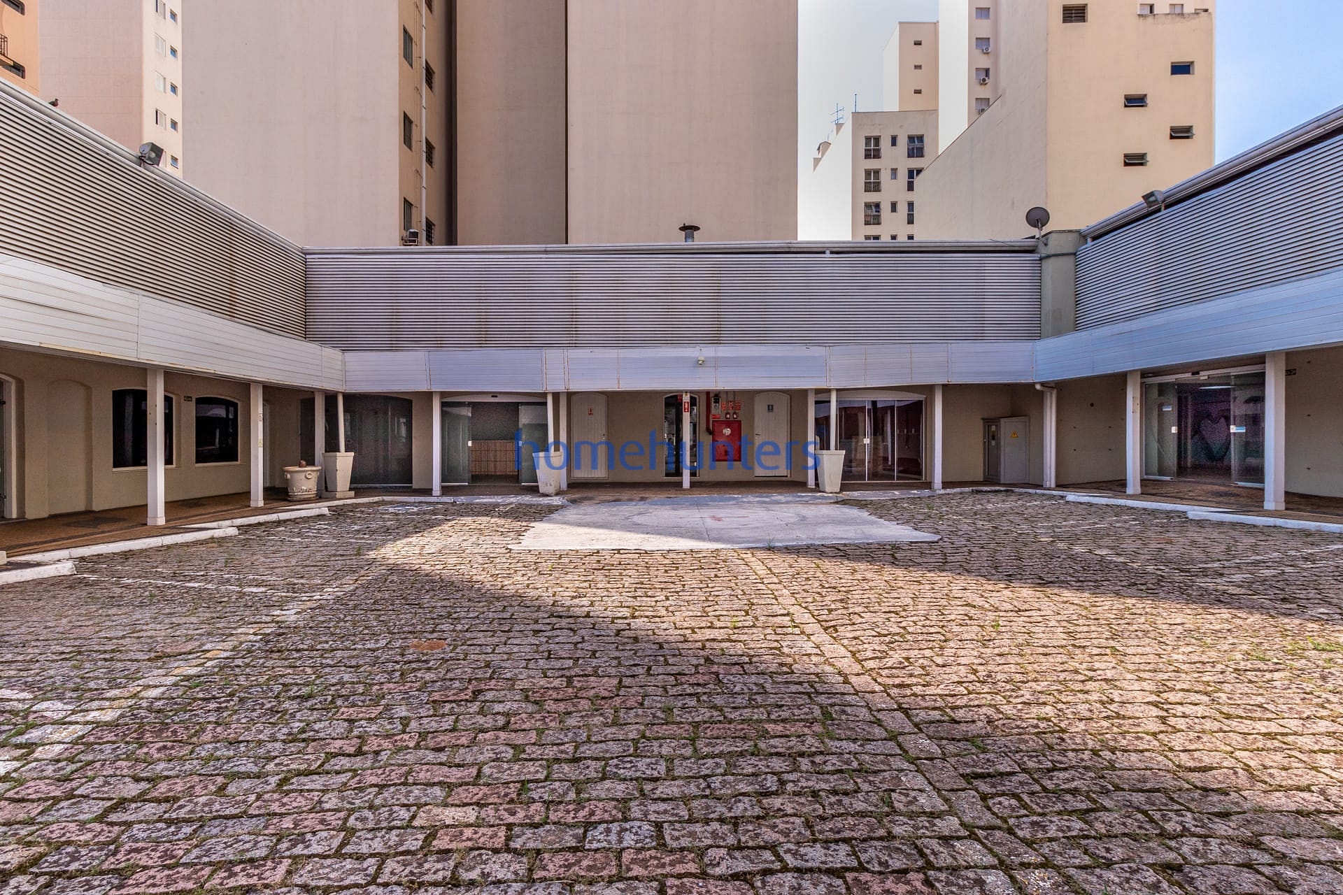 Apartamento à venda e aluguel, 1232m² - Foto 2