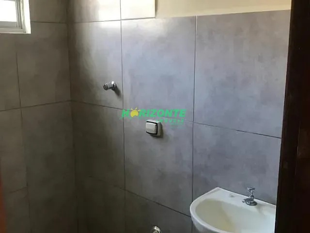 Casa com 243m², à venda, no bairro Pedregulho em Guaratinguetá