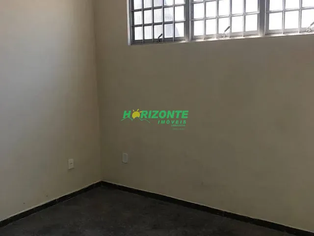 Casa com 243m², à venda, no bairro Pedregulho em Guaratinguetá