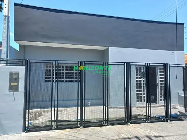 Casa com 243m², à venda, no bairro Pedregulho em Guaratinguetá