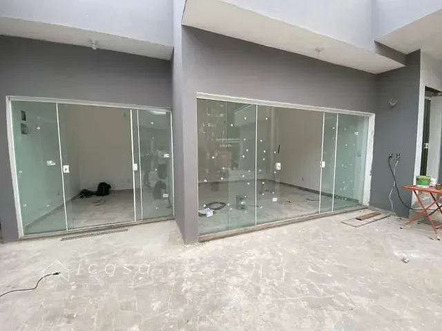 Conjunto comercial para alugar, no bairro Vila São João em Caçapava