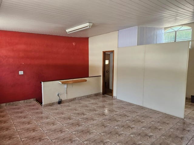 Conjunto comercial para alugar, no bairro Quarteirão Brasileiro em Petrópolis
