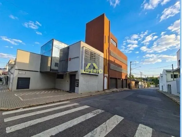 Conjunto comercial com 195m², à venda, no bairro Centro em Salto
