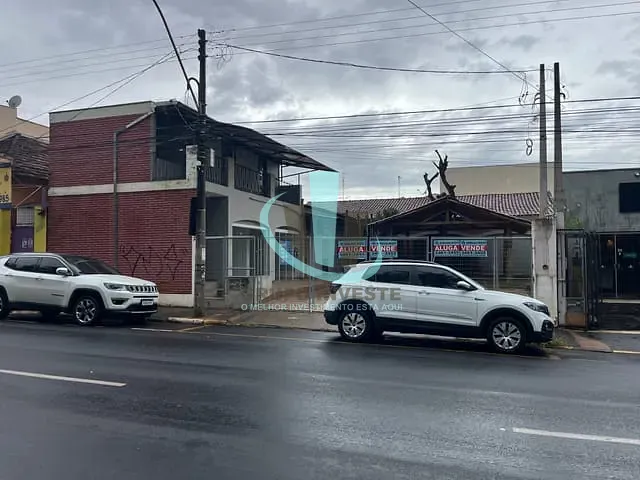 Conjunto comercial com 539m², à venda ou para alugar, no bairro Centro em Araraquara