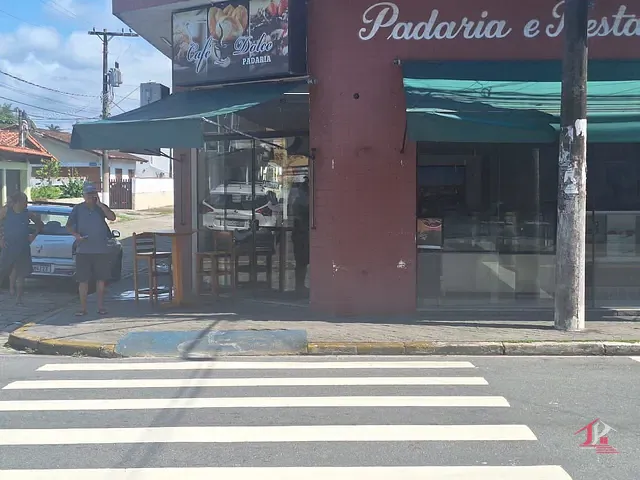 Conjunto comercial à venda, no bairro Praia dos Sonhos em Itanhaém