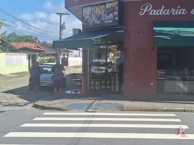 Conjunto comercial à venda, no bairro Praia dos Sonhos em Itanhaém