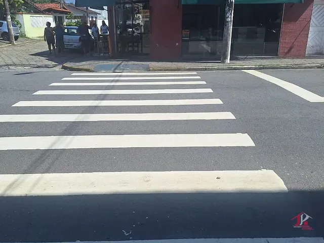 Conjunto comercial à venda, no bairro Praia dos Sonhos em Itanhaém
