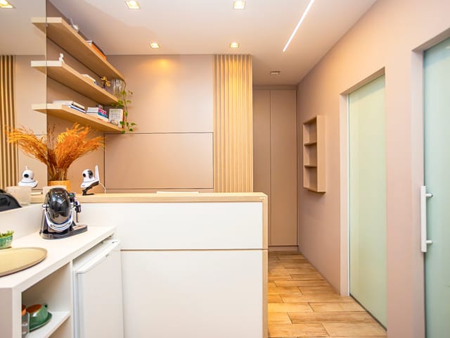 Conjunto comercial com 81m², à venda, no bairro Centro em Curitiba