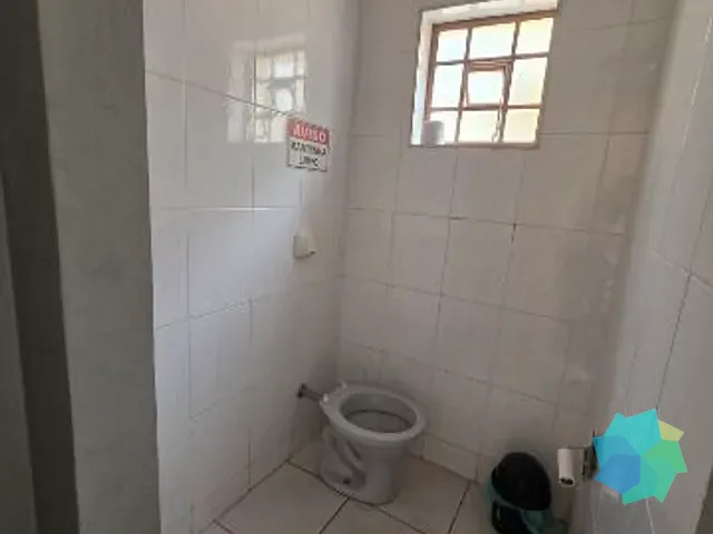 Conjunto comercial com 240m², para alugar, no bairro Centro em Salto