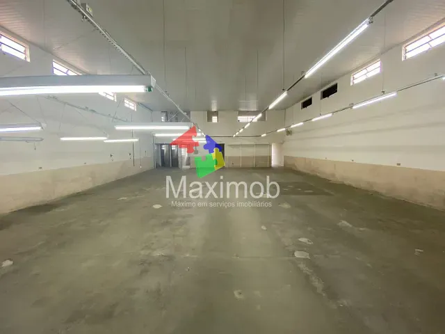 Conjunto comercial com 320m², para alugar, no bairro Jardim Soares em Itapira