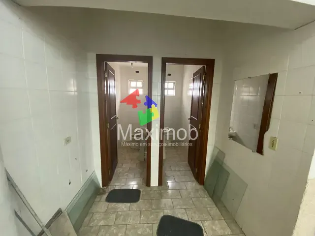 Conjunto comercial com 320m², para alugar, no bairro Jardim Soares em Itapira
