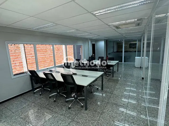 Sala com 120m², para alugar, no bairro Loteamento Alphaville Campinas em Campinas