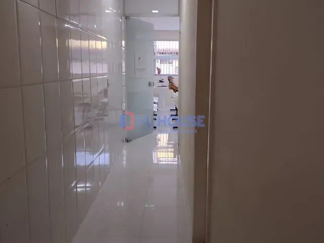 Conjunto comercial 3 quartos e 2 banheiros, à venda, no bairro São Francisco em Ilhéus