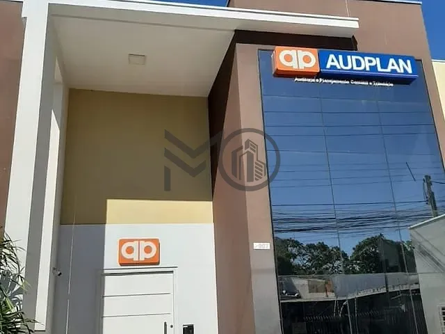 Conjunto comercial com 462m², à venda, no bairro Centro Sul em Cuiabá