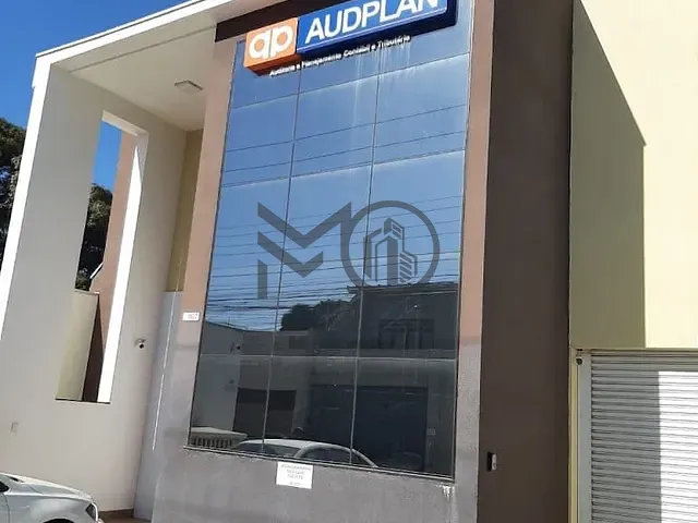 Conjunto comercial com 462m², à venda, no bairro Centro Sul em Cuiabá