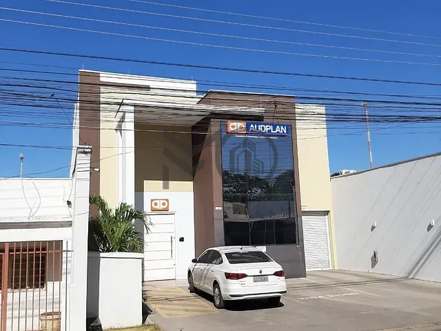 Conjunto comercial com 462m², à venda, no bairro Centro Sul em Cuiabá