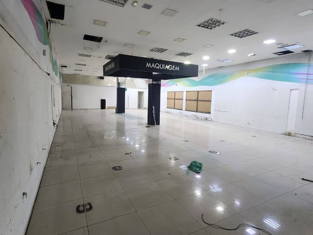 Conjunto comercial com 500m², para alugar, no bairro Jardim Santa Edwiges (Capela do Socorro) em São Paulo
