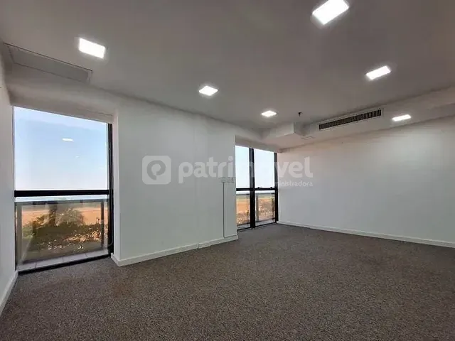 Conjunto comercial com 309m², para alugar, no bairro Copacabana em Rio de Janeiro