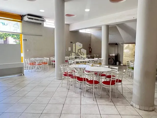 Conjunto comercial à venda, no bairro São João Batista (Venda Nova) em Belo Horizonte