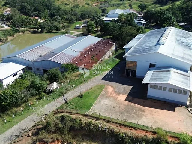 Conjunto comercial à venda, no bairro Nova Niterói em Três Rios