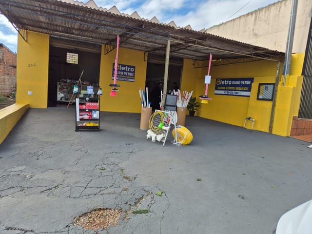 Conjunto comercial com 250m², à venda, no bairro Ouro Verde em Londrina