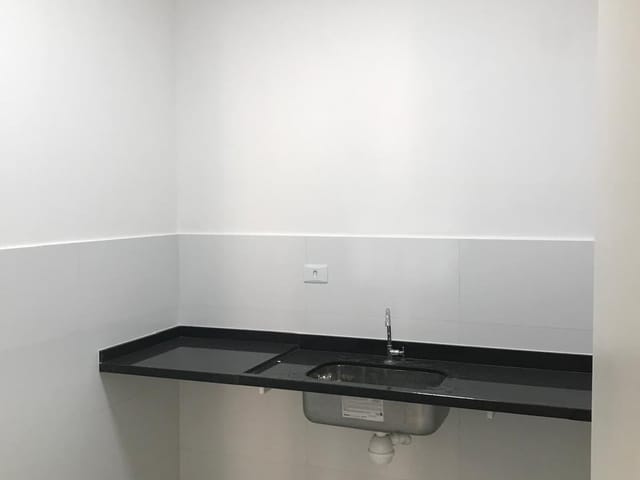 Conjunto comercial para alugar, no bairro Vila das Jabuticabeiras em Taubaté