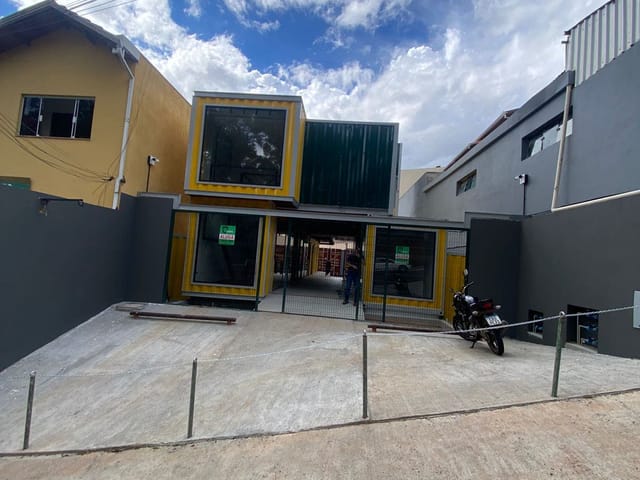 Conjunto comercial para alugar, no bairro Centro em Extrema